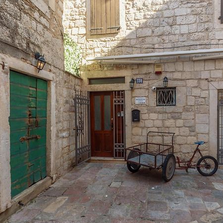 Old Town St Tryphon Apartment Kotor Bagian luar foto