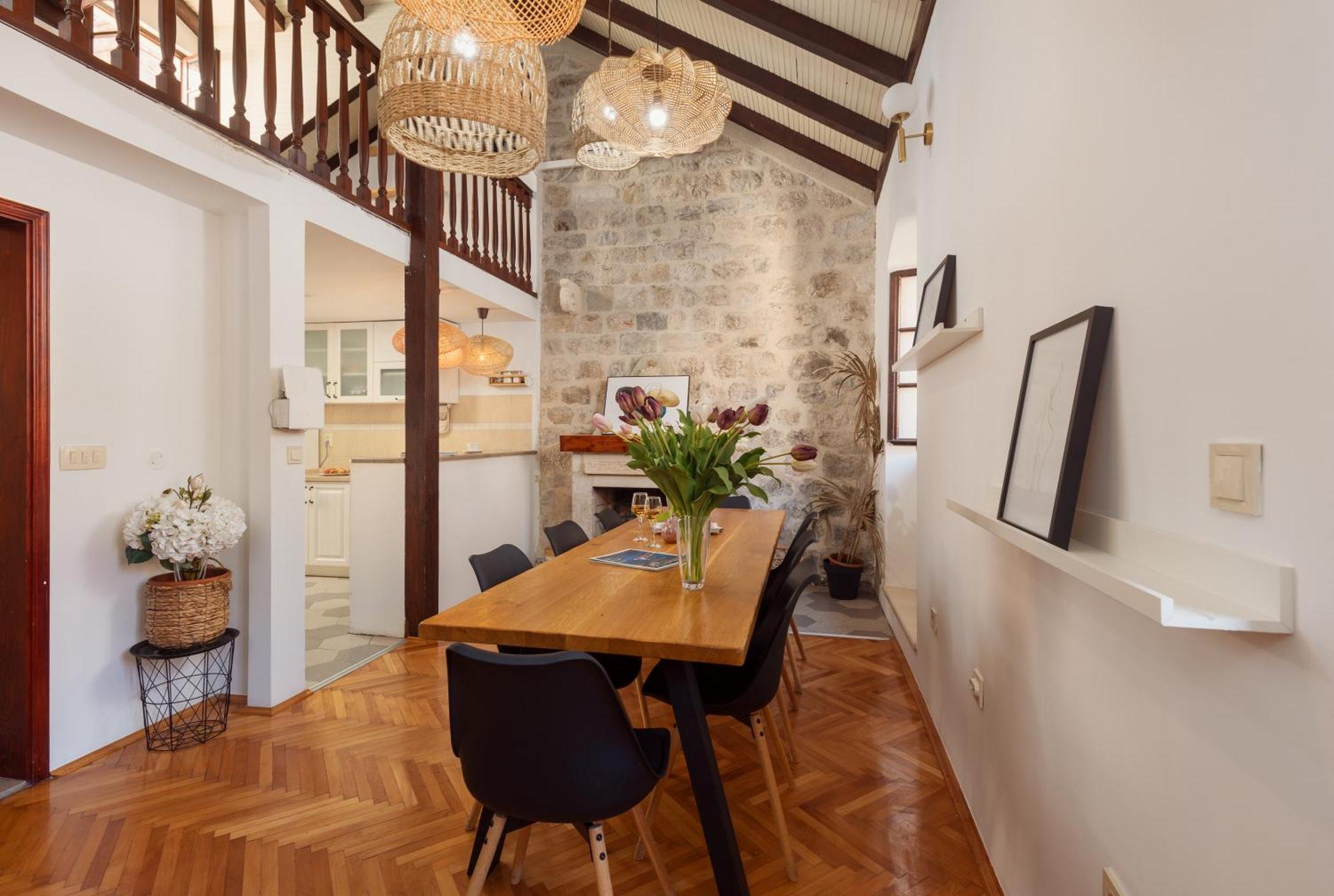Old Town St Tryphon Apartment Kotor Bagian luar foto